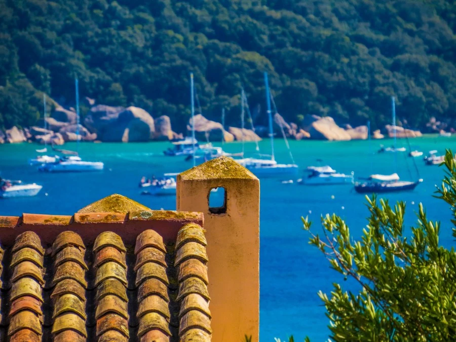 Où se prélasser sur les plus belles plages de Corse ?